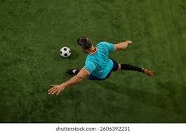 和浙江续约四年 国青最耀眼的王钰栋还想去国外看看